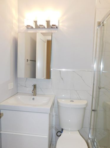 1933 Winchester Ave, Chicago IL 60622-1053 exterior