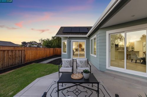 1711 Berrywood Dr, Concord CA 94521-2142 exterior