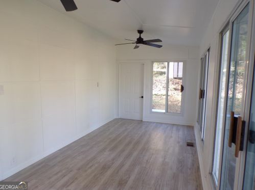 3811 Crosby Dr, Atlanta GA 30331-3432 exterior