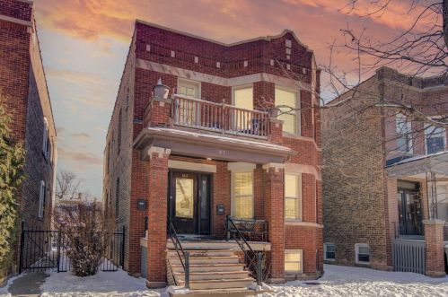 3817 Bernard St, Chicago IL 60618-3230 exterior