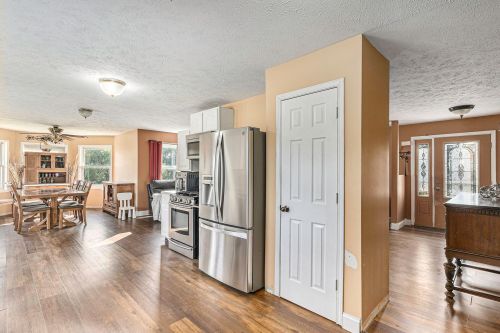 14988 White Creek Ave, Cedar Springs MI 49319-8612 exterior