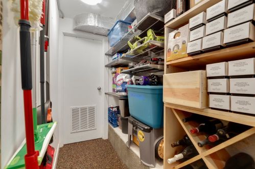 2220 Potomac Ave, Chicago IL 60651-1854 exterior