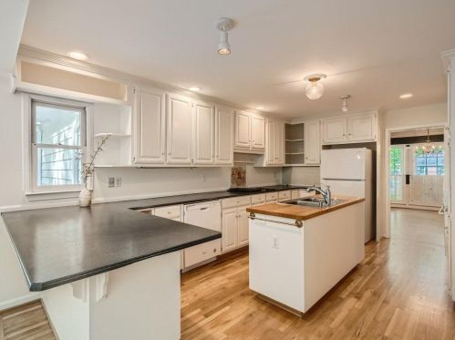 5100 Hidden Branches Cir, Atlanta GA  30338-4021 exterior