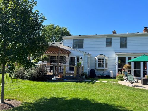 330 Hilkert Ct, Bull Valley IL 60014-5848 exterior