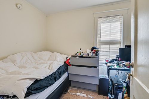 167 Hamilton St, New Brunswick NJ 08901-1806 exterior