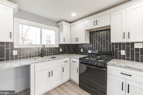 1134 Mulberry St, Chester PA 19015-3046 exterior