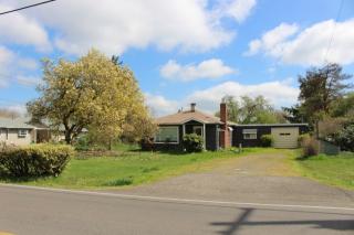 37 Bushnell Ln, Eugene, OR 97404-2188