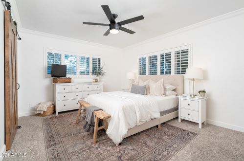 3842 50th Pl, Phoenix AZ 85018-4413 exterior