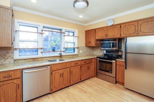 3 Cloverfield Rd, Valley Stream NY exterior