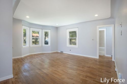 926 Ottillia St, Grand Rapids MI 49507-3739 exterior