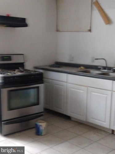 25 Front St, Darby PA 19023-3013 exterior