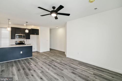 6019 Catharine St, Philadelphia PA 19147-2910 exterior