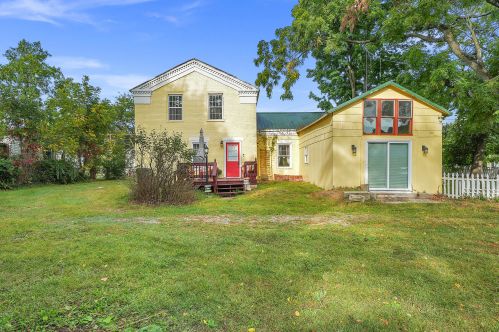 514 Kalamazoo St, Paw Paw MI 49079-1130 exterior