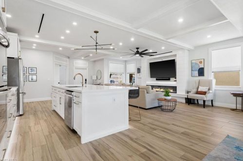 740 Cherry Blossom Ct, Naples FL 34120-1493 exterior