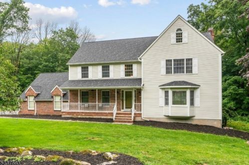 75 Hidden Glen Dr, Sparta NJ  07871-3843 exterior