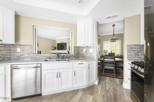 2354 Paseo Circulo, Tustin CA  92782-9020 exterior