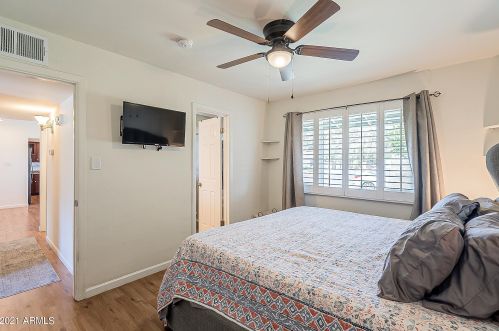 7819 17th Ave, Phoenix AZ  85021-7011 exterior