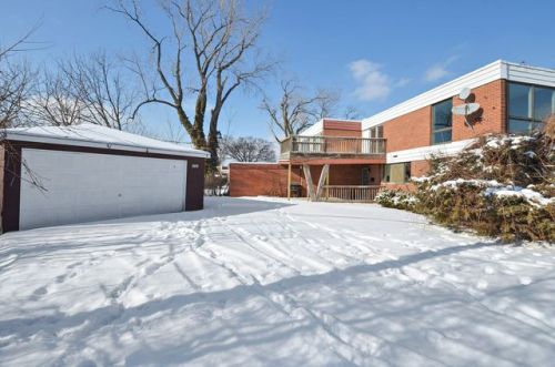 6750 Central Park Ave, Chicago IL  60659-2201 exterior