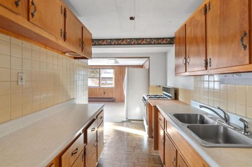 9317 Laramie Dr, Saint Louis MO exterior