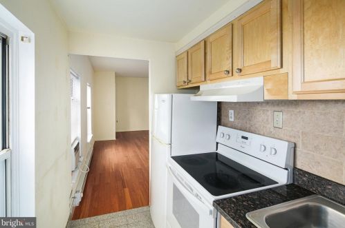 317 16 St, Philadelphia PA 19132-4418 exterior