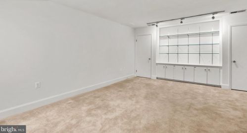 4341 Embassy Park Dr, Washington DC 20016-3607 exterior