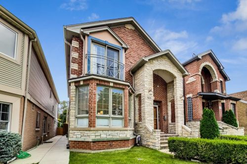 5629 Kostner Ave, Chicago IL  60646-5917 exterior