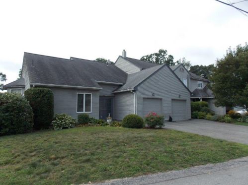 99 Nipmuc Trl, Providence RI  02904-7746 exterior