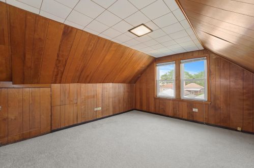 6130 Moody Ave, Chicago IL 60638-3545 exterior