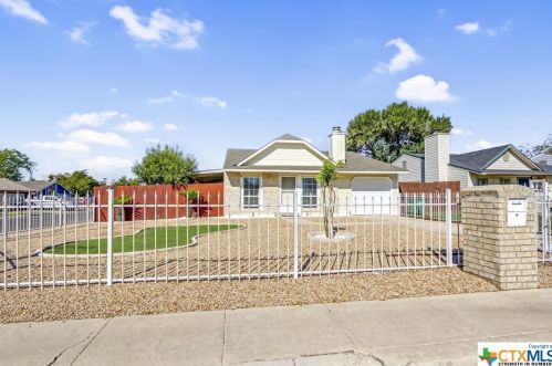 3579 Bottomless Lk, San Antonio TX 78222-3329 exterior