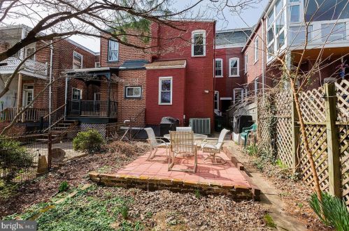 441 Nevin St, Lancaster PA  17603-3360 exterior