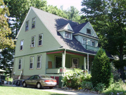 35 Warwick Rd, Newton, MA 02465-1723