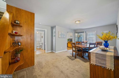 215 Main St, Pilesgrove NJ  08098-1043 exterior