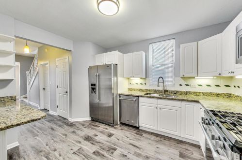 2623 Monticello Ave, Chicago IL 60618-5321 exterior