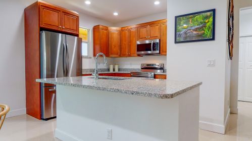 422 Airoso Blvd, Fort Pierce FL  34983-2063 exterior