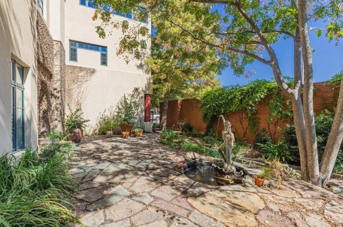 2203 Allen St, Dallas TX 75204-2609 exterior