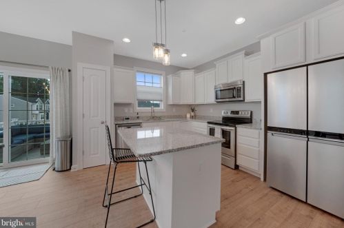 38 Overlook Dr, Hanover PA 17331-9136 exterior