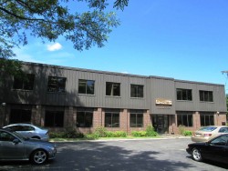 45 Crescent St, Newton, MA 02465-2025