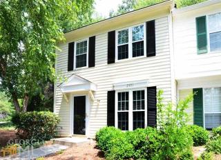 2401 Queen Anne Ct, Atlanta GA  30350-2097 exterior