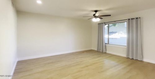 6212 22nd Ave, Phoenix AZ  85015-1903 exterior