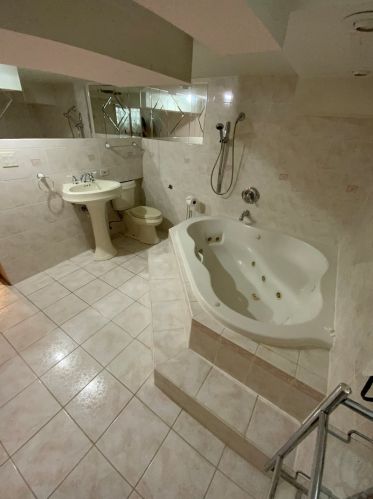 2924 Natoma Ave, Chicago IL 60707-3918 exterior