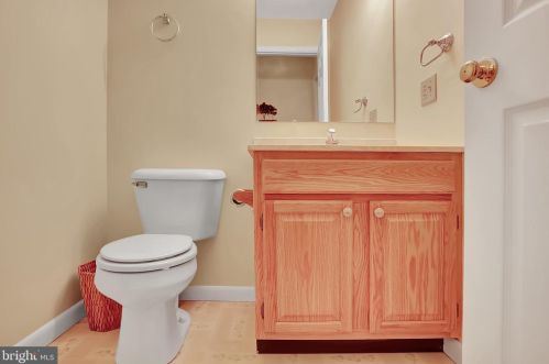 3 Wooded Ridge Rd, Swanton MD 21561-2334 exterior