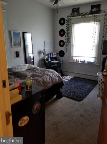 616 19 St, Chester PA 19013-5611 exterior