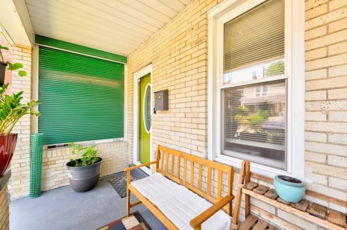 1704 Jancey St, Pittsburgh PA  15206-1146 exterior