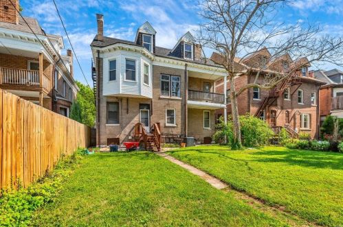 5226 Washington Pl, Saint Louis MO 63108-1116 exterior