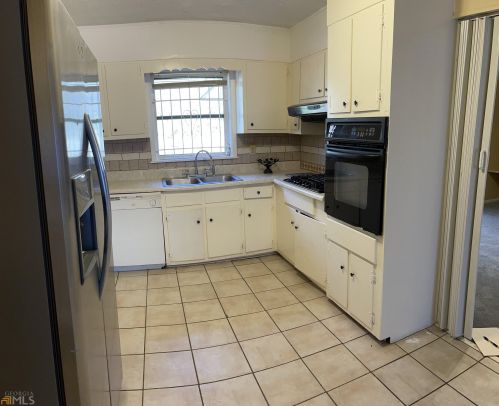 3027 Collier Dr, Atlanta GA  30318-7152 exterior