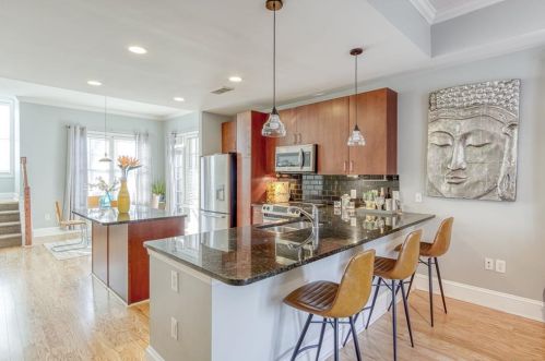 706 Cosmopolitan Dr, Atlanta GA 30324-3615 exterior