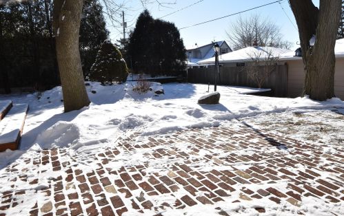 8803 Plainfield Ave, Milwaukee WI 53228-2227 exterior