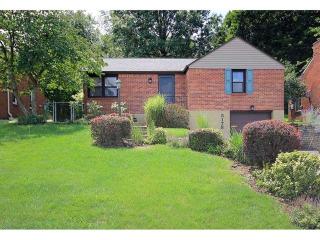 5178 Fieldcrest Dr, Pittsburgh PA  15236-1703 exterior