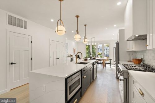 4316 2nd St, Washington DC  20011-7434 exterior