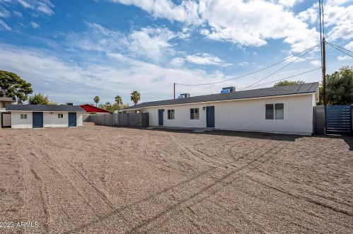 5039 18 Ave, Phoenix AZ 85015-6121 exterior